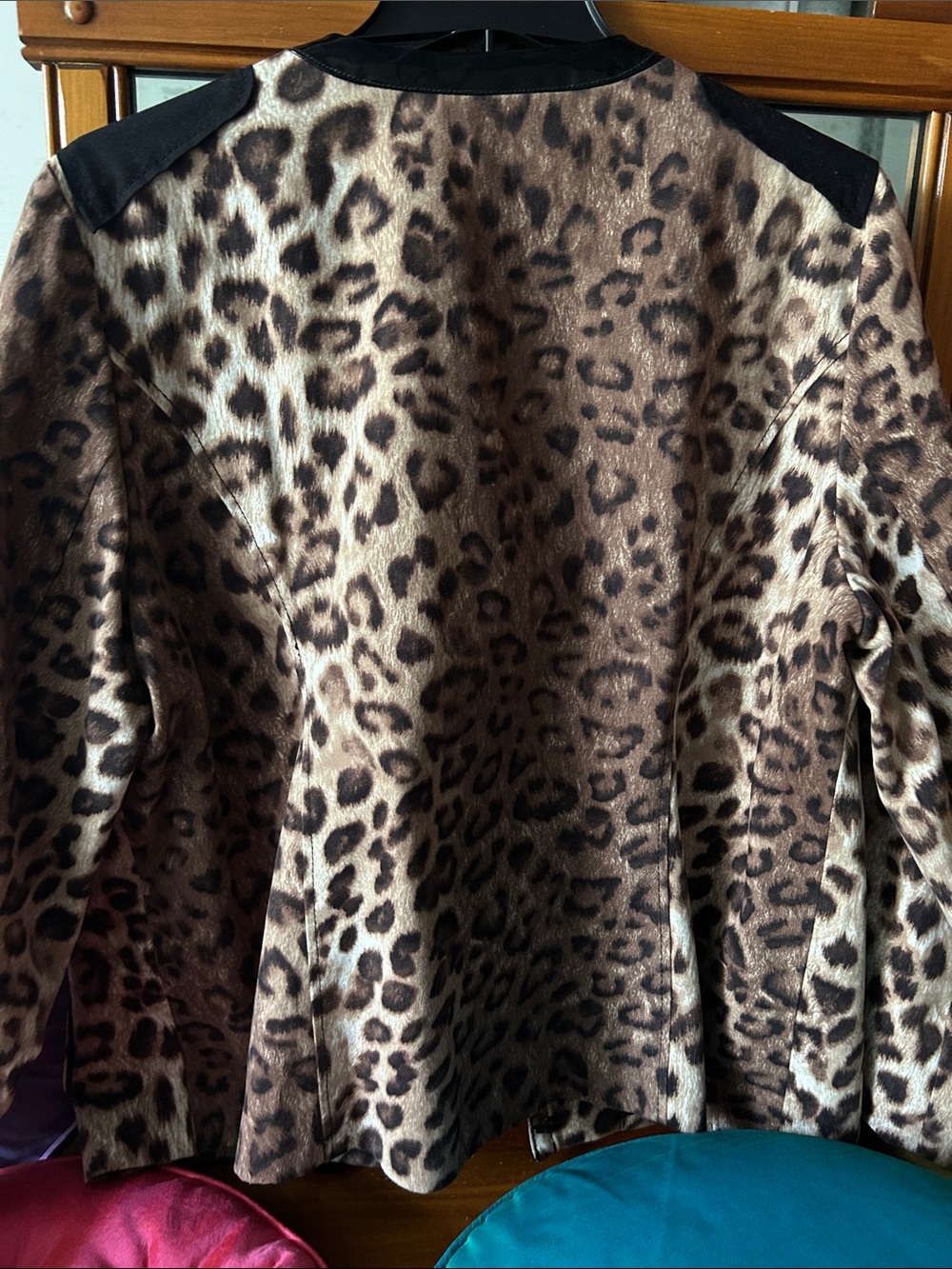 Chico’s Size 3 Leopard Print Jacket Faux Leather Trim Animal Print Blazer - Picture 6 of 6